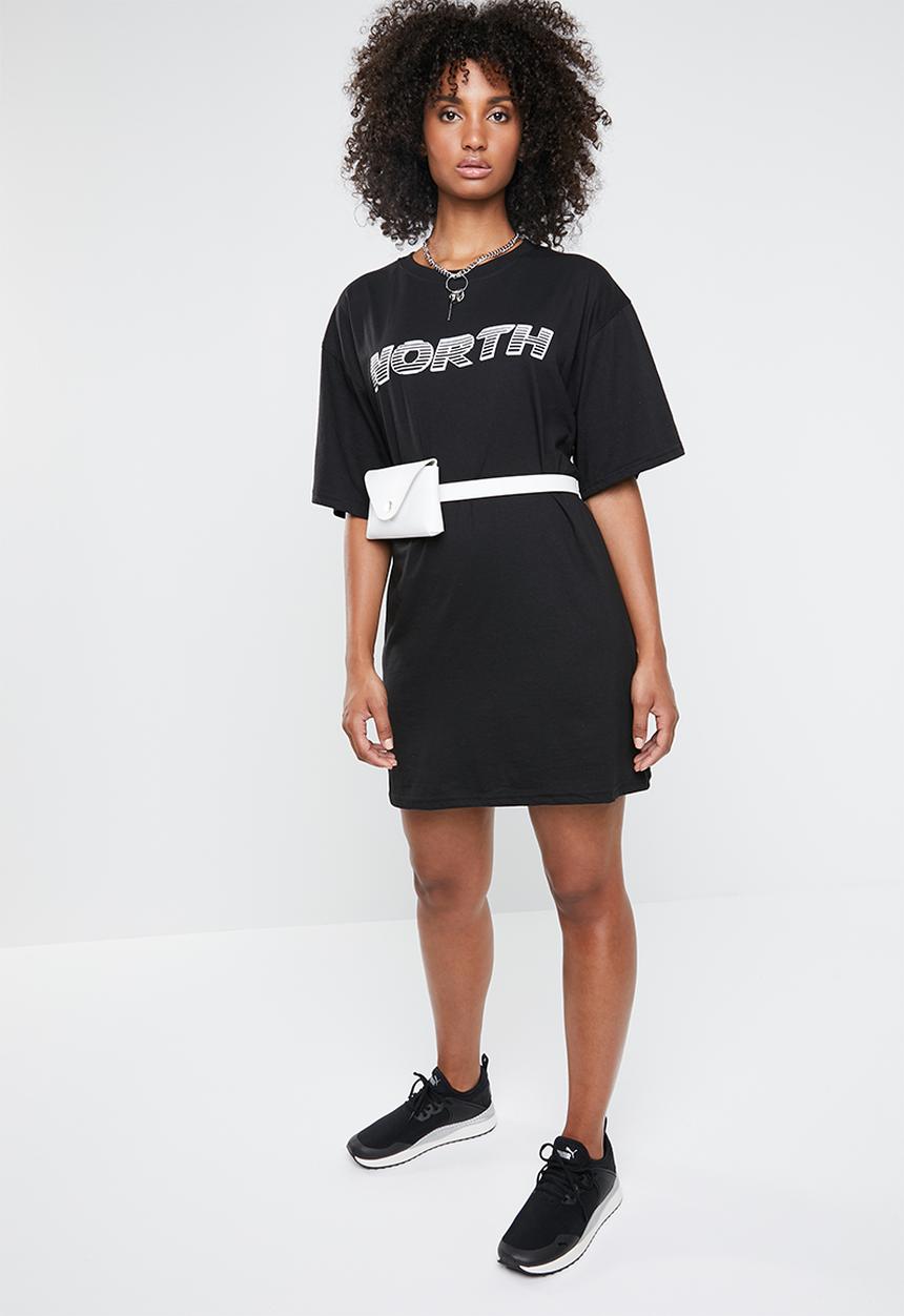 Missguided - Oversized North short sleeve T-shirt mini dress - black