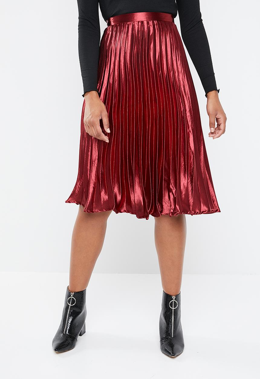 Missguided - Hammered satin pleated midi skirt - red