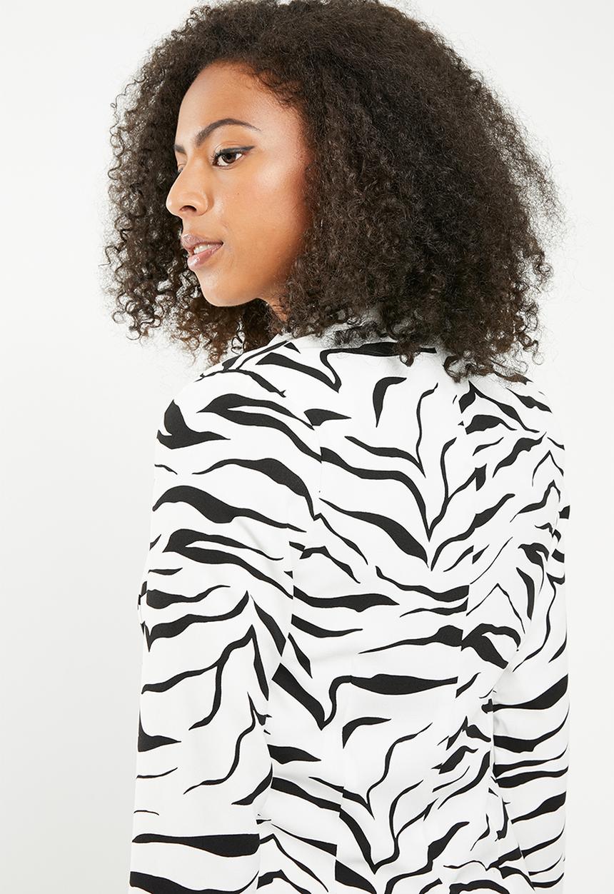 Missguided - Zebra print with tie side blazer dress - white & black 