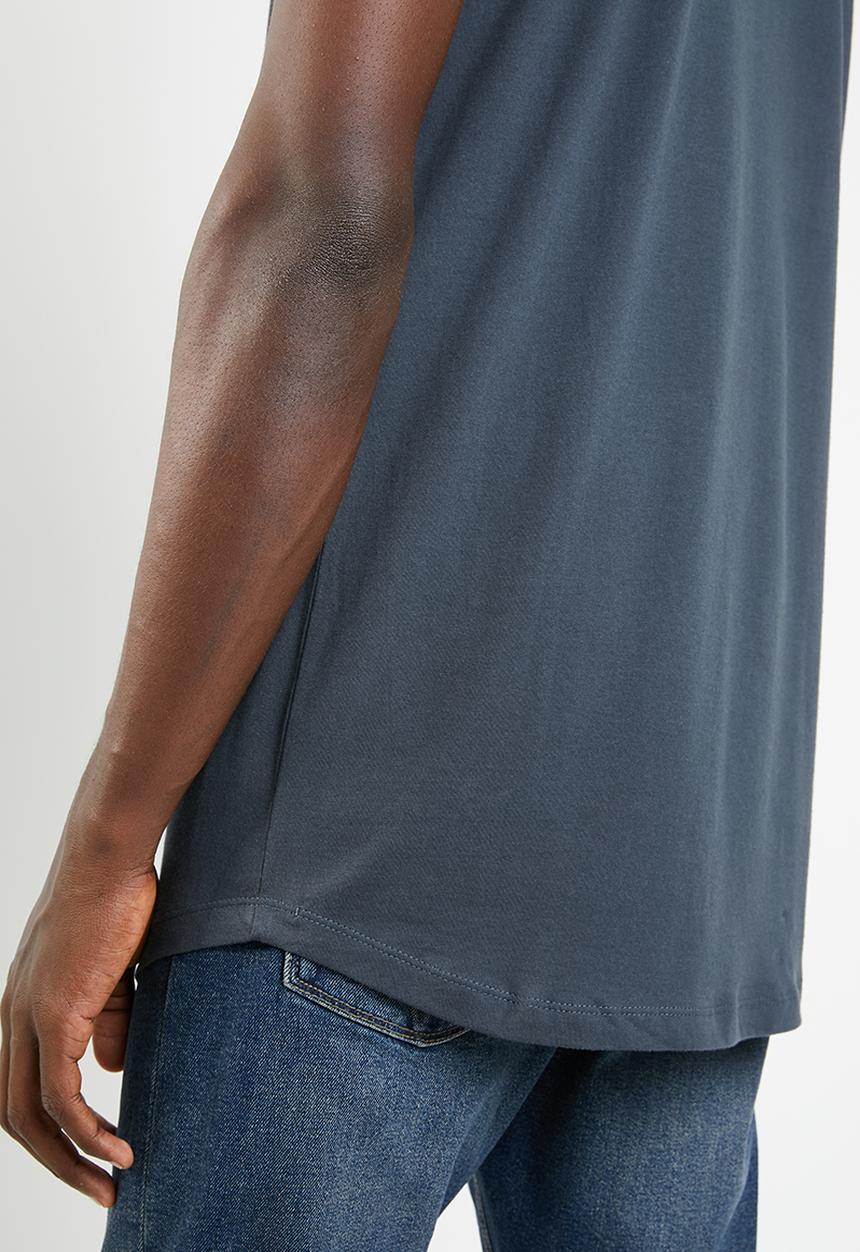 Superbalist - Curved hem longline tee - charcoal