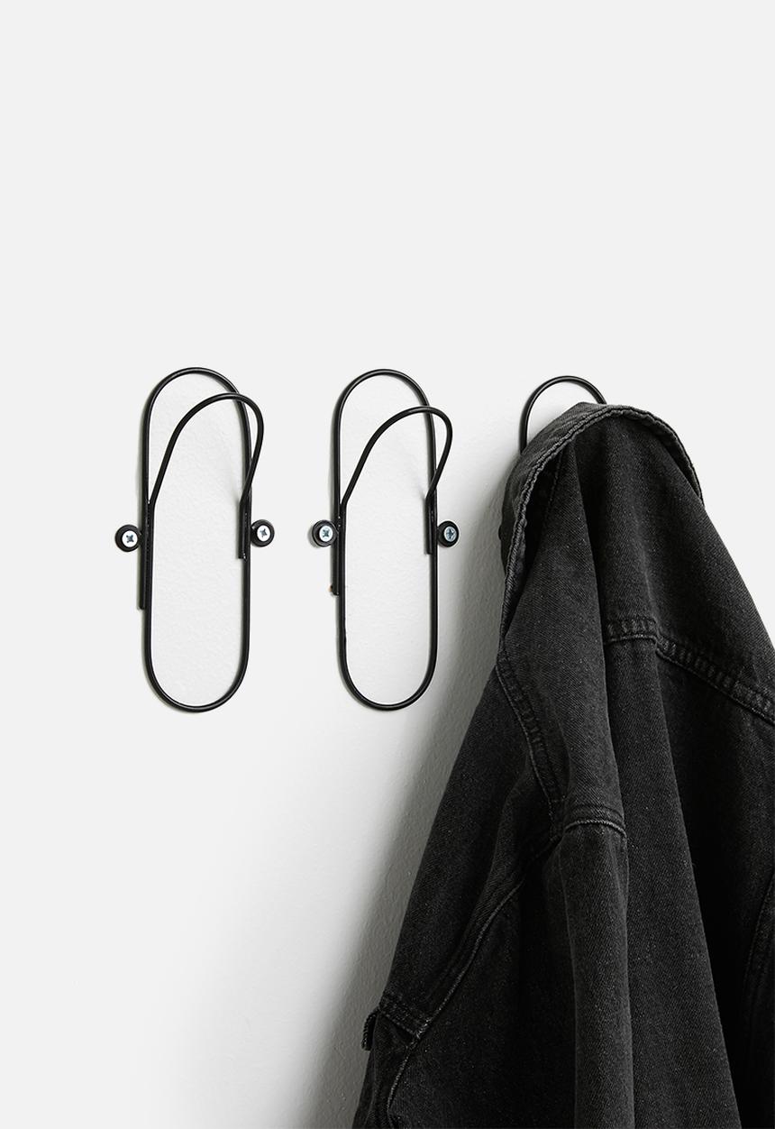 Sixth Floor - Paper clip hooks set of 3 - black