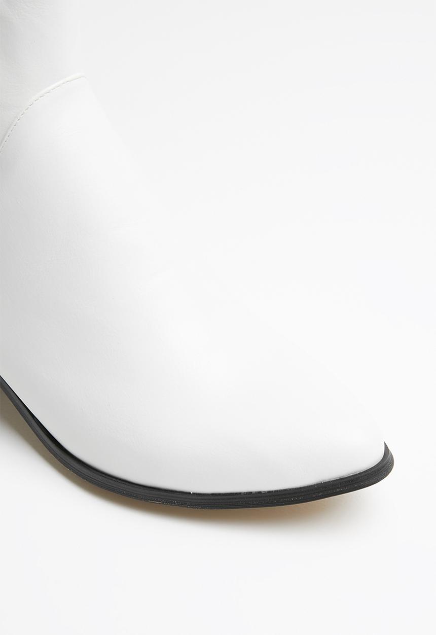 Public Desire - Beetle western ankle boot - white 