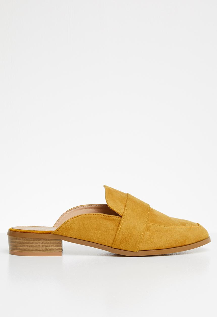 Superbalist - Faux suede mule - yellow