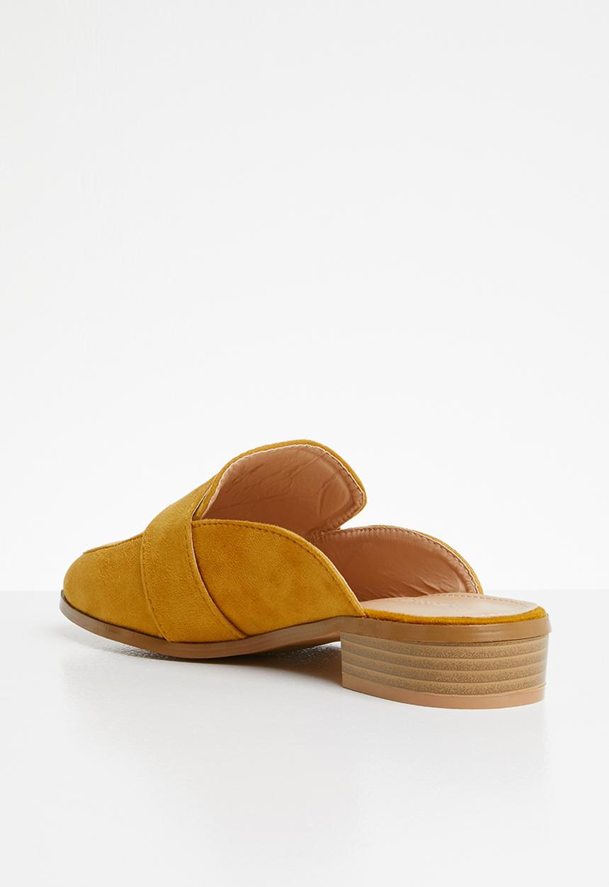 Superbalist - Faux suede mule - yellow