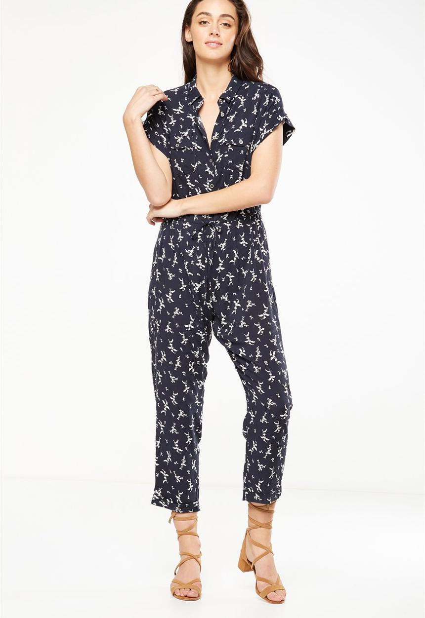 Cotton On - Woven short sleeve jumpsuit - navy 