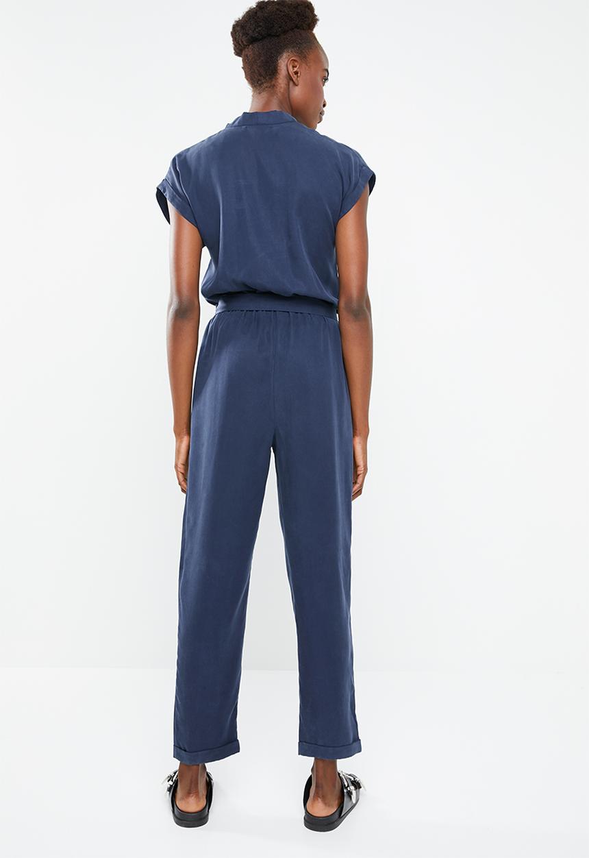 Superbalist - Tencel jumpsuit with D-ring belt - navy