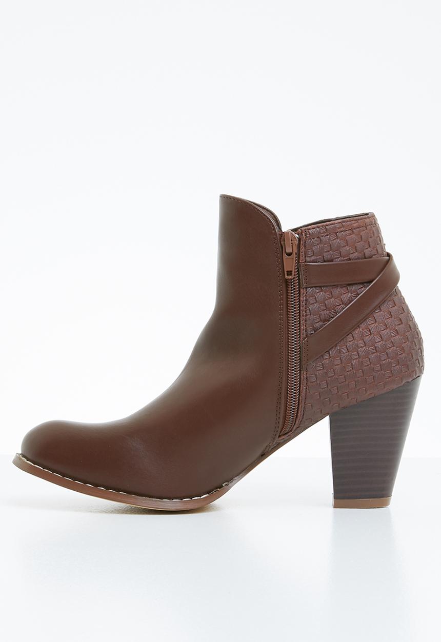 STYLE REPUBLIC - Woven detail boots - tan