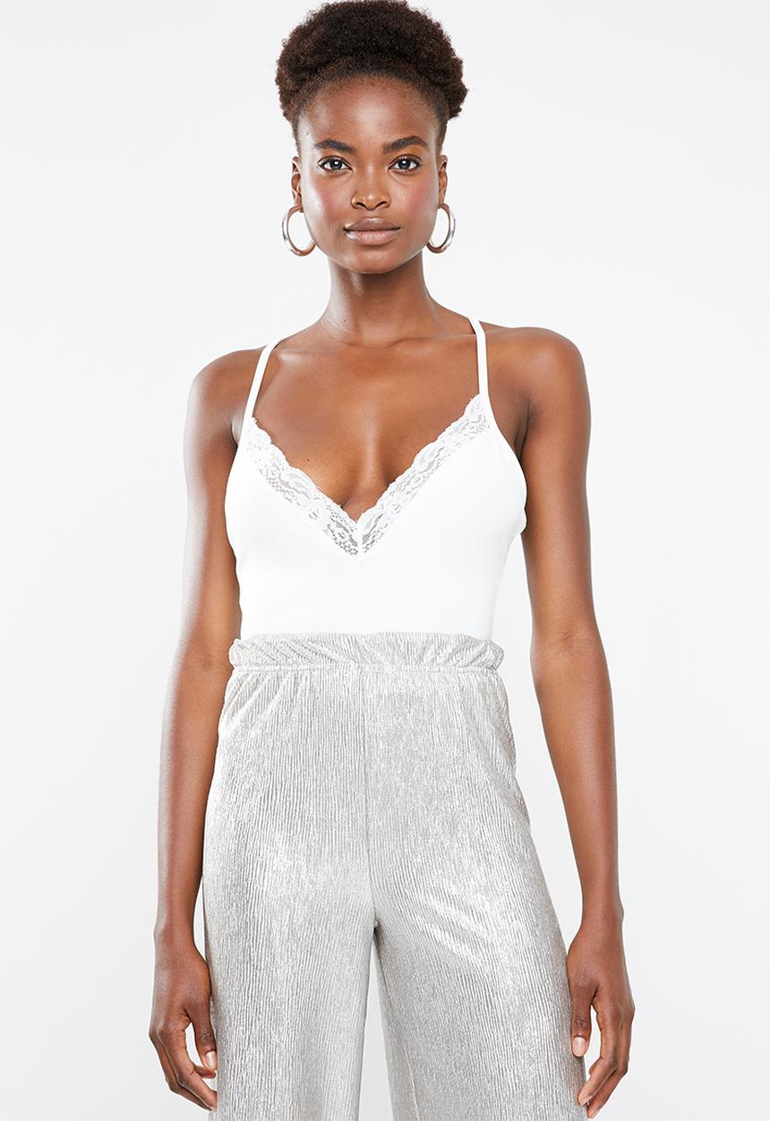 Missguided - Lace trim V-neck bodysuit - white 