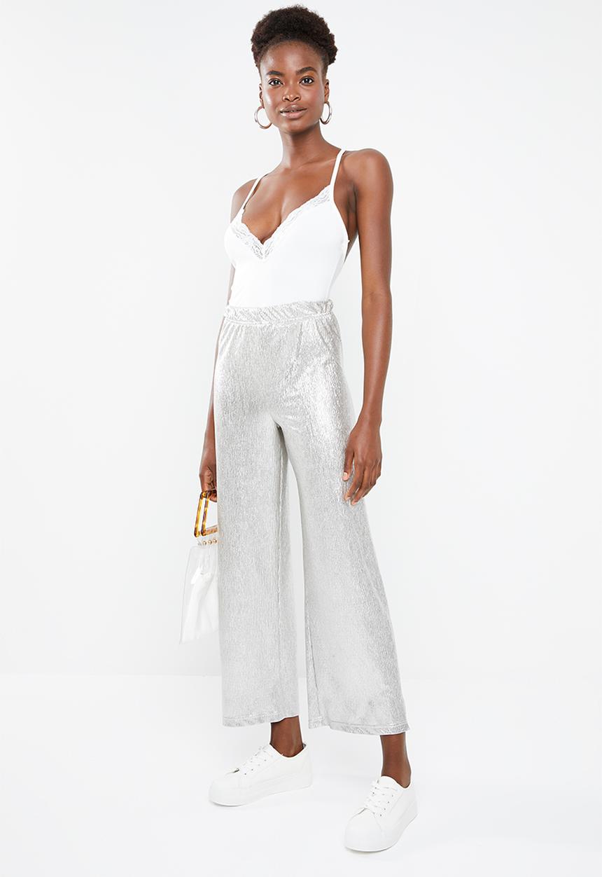 Missguided - Lace trim V-neck bodysuit - white 