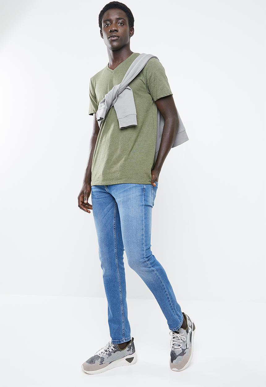 STYLE REPUBLIC - V-neck T-shirt - khaki 