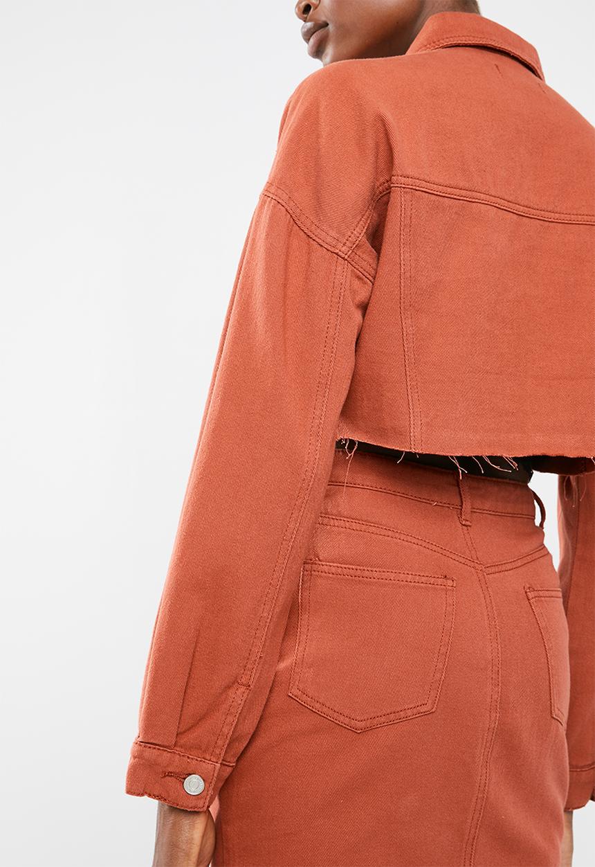 Missguided - Regular fit raw hem jacket - rust 