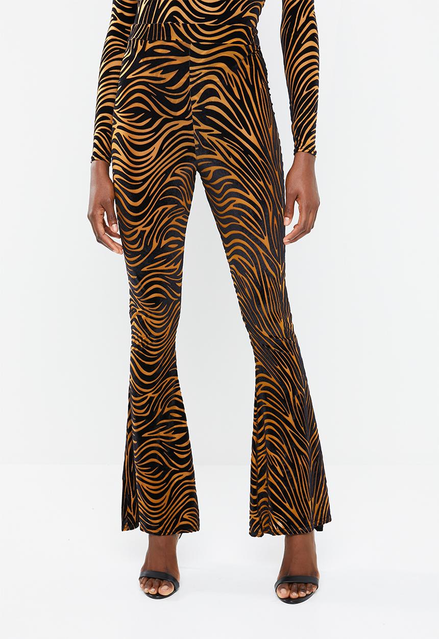 Missguided - Zebra velvet flare trousers - brown