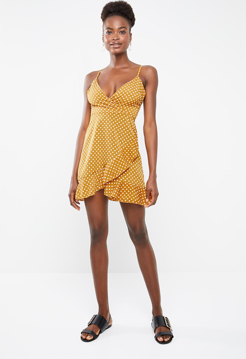 Missguided - Polka dot ruffle hem cami dress - yellow & white