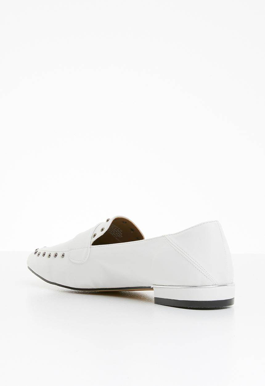 Miss Black - Unique loafer - white
