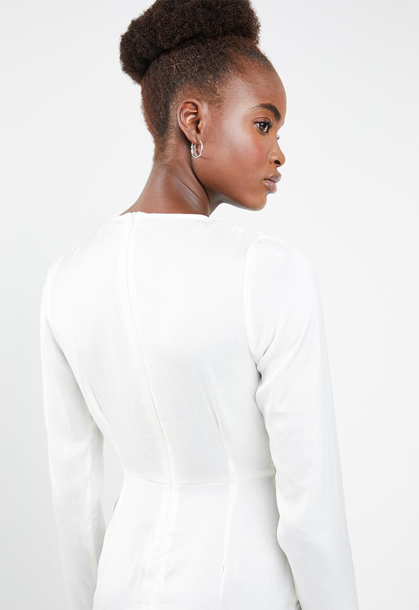 Missguided - Silky long sleeve panelled shift dress - cream