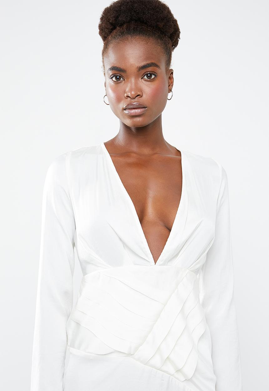 Missguided - Silky long sleeve panelled shift dress - cream