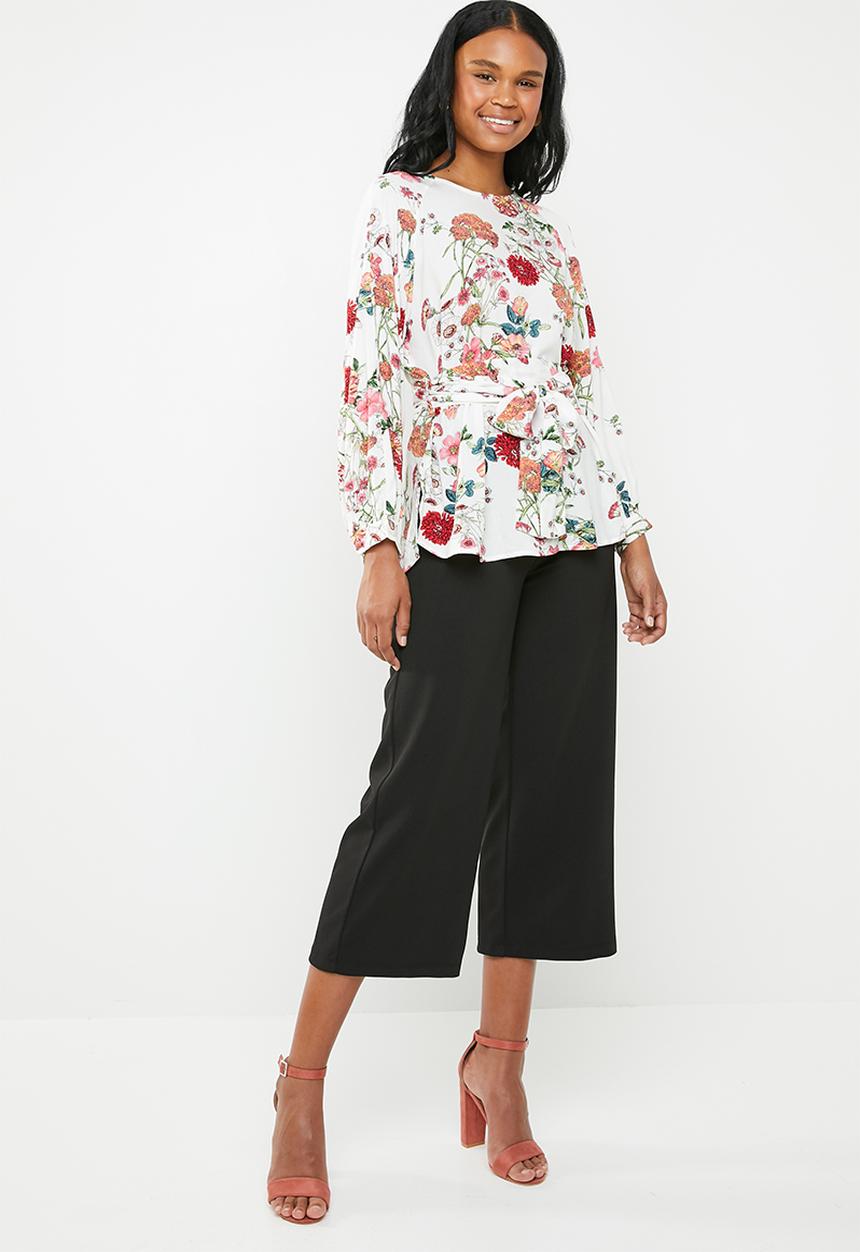 G Couture - Printed top with back buttons and waist tie - multi
