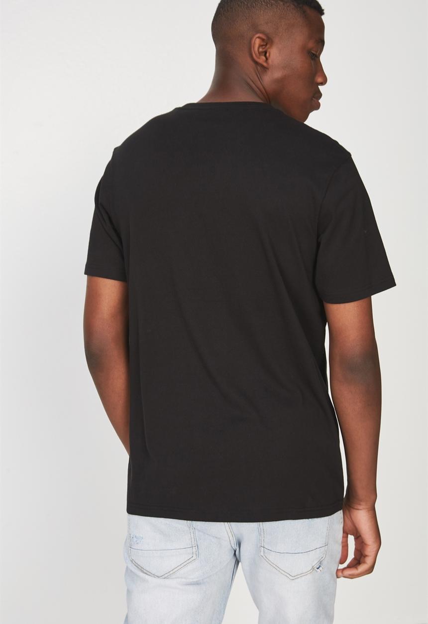 Cotton On - Seinfeld logo tbar collaboration tee - black