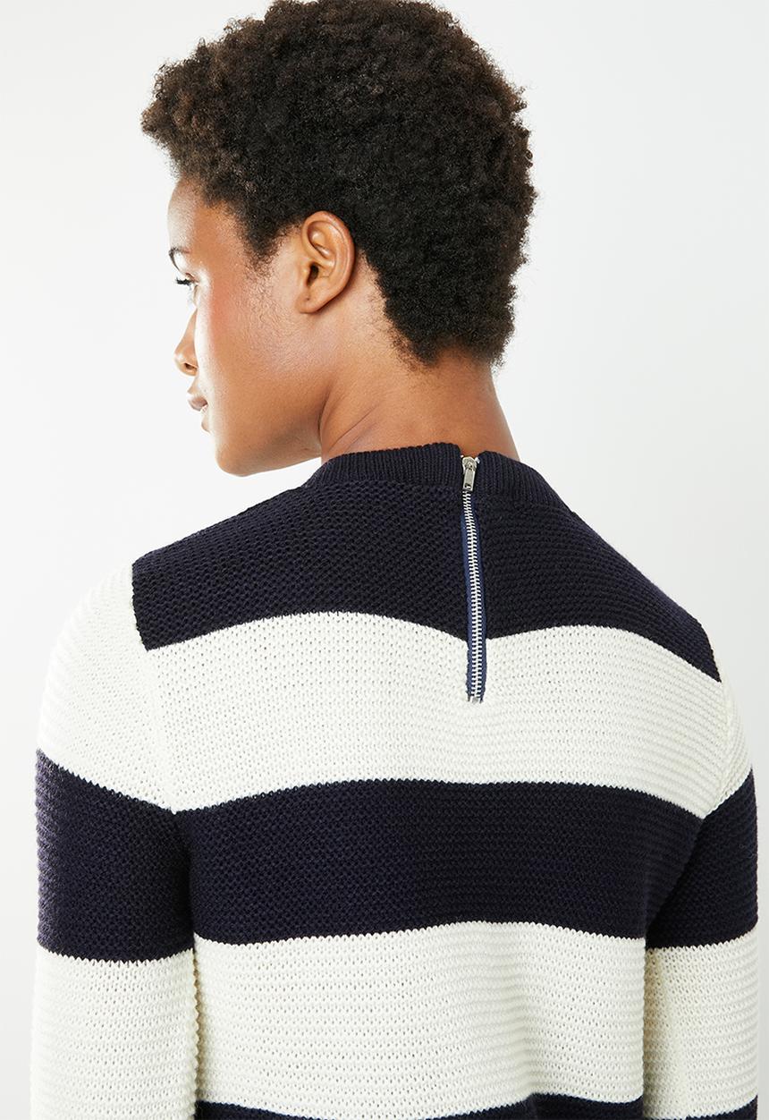 Superbalist - Zip back round neck - navy & cream