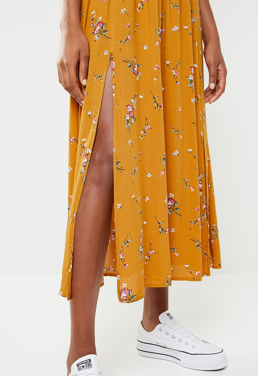 Revenge - Cap sleeve maxi with elasticated bodice - yellow