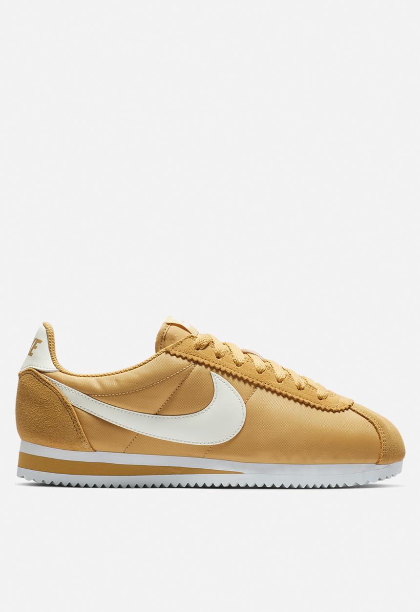 Nike - Classic Cortez Nylon W - club gold/sail-white
