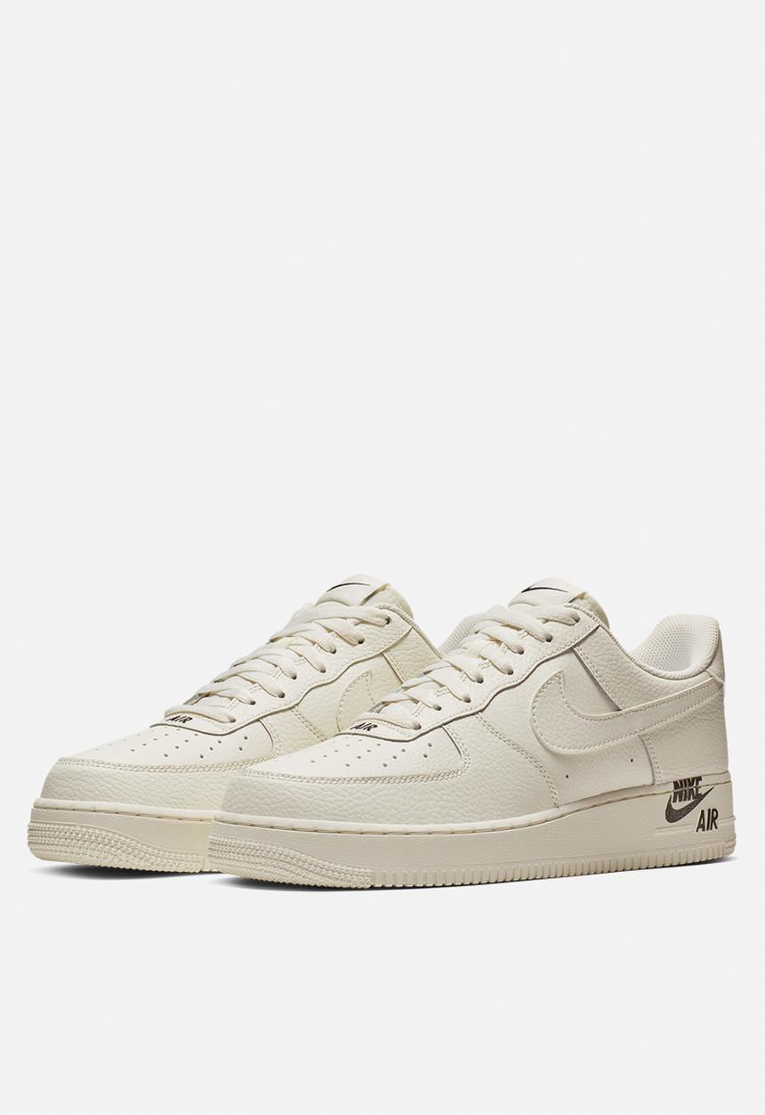 Nike - Air Force 1 '07 LTHR - sail/sail-black