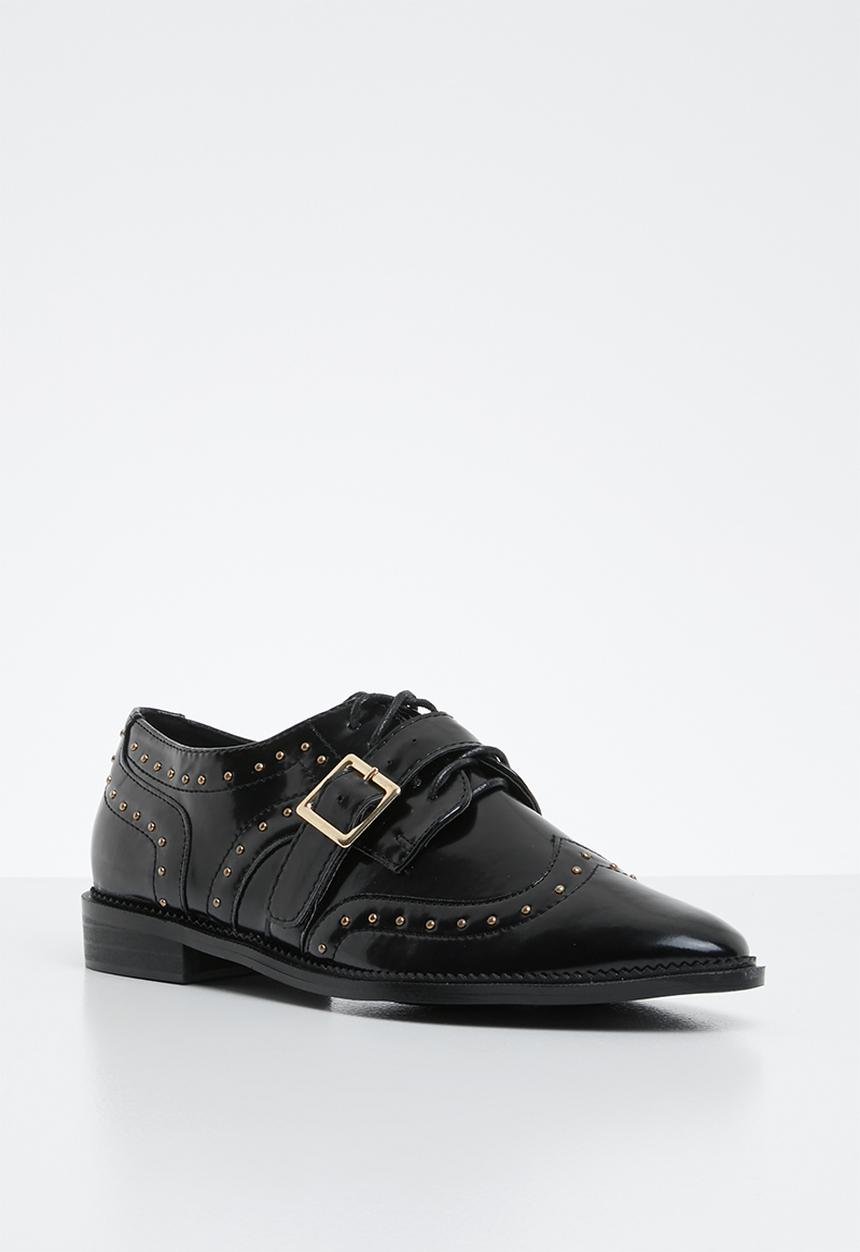 Superbalist - Kelly studded brogue - black