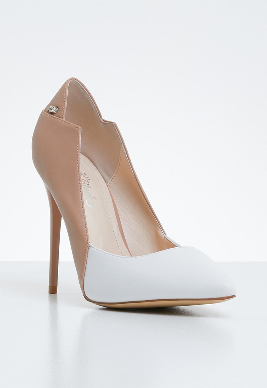 Miss Black - Court heels - neutral & white