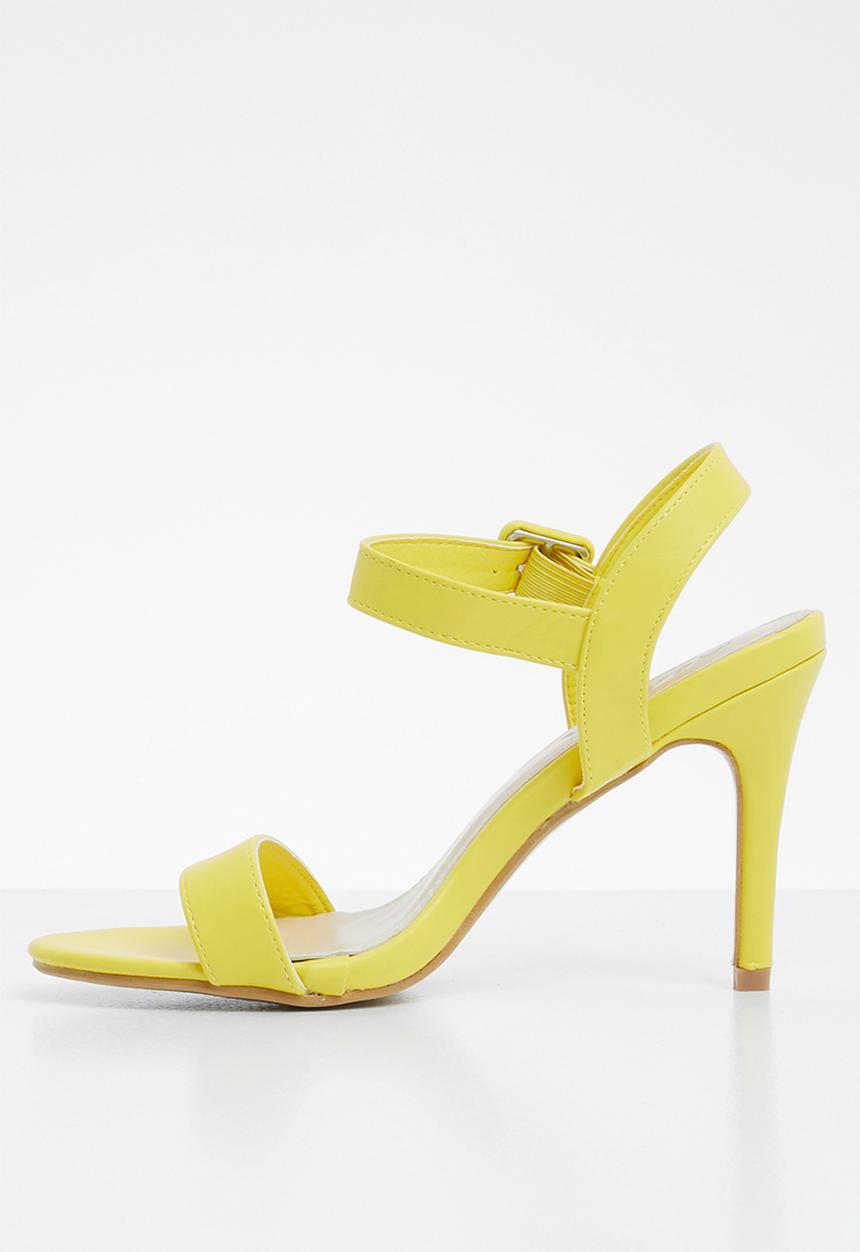 Jada - Buckle strap heel - pale yellow