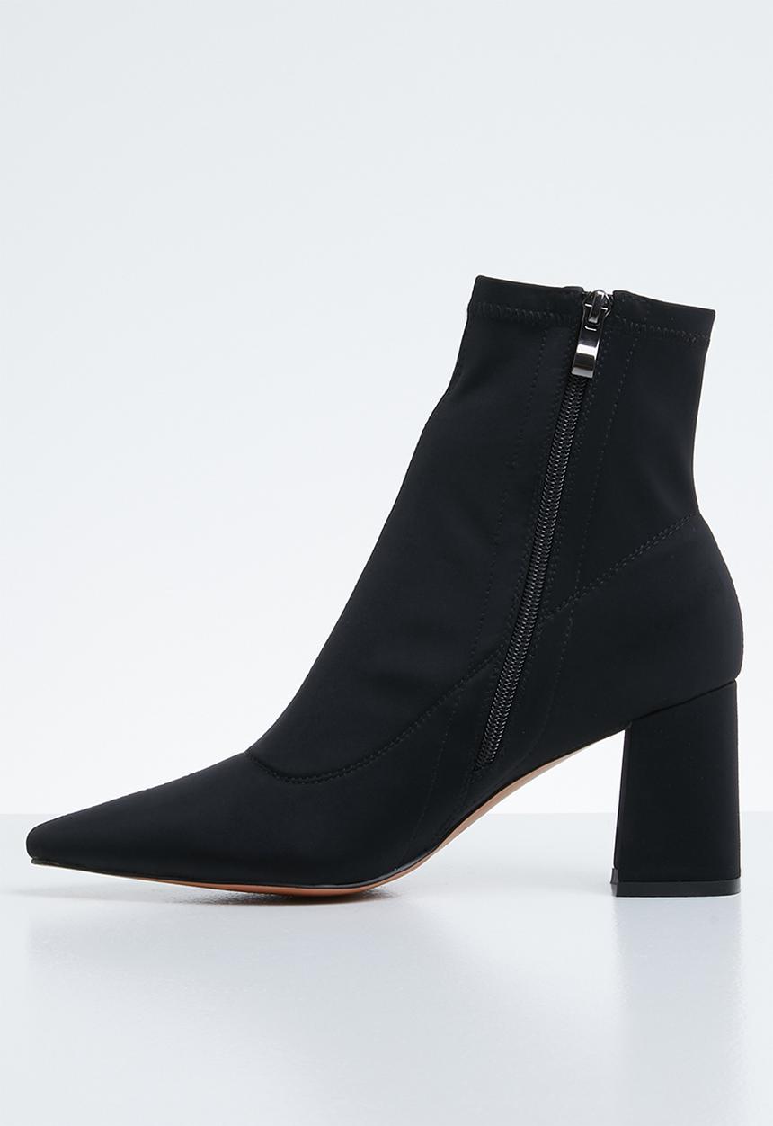 Public Desire - Grizzly mid heel point toe ankle boot - black 