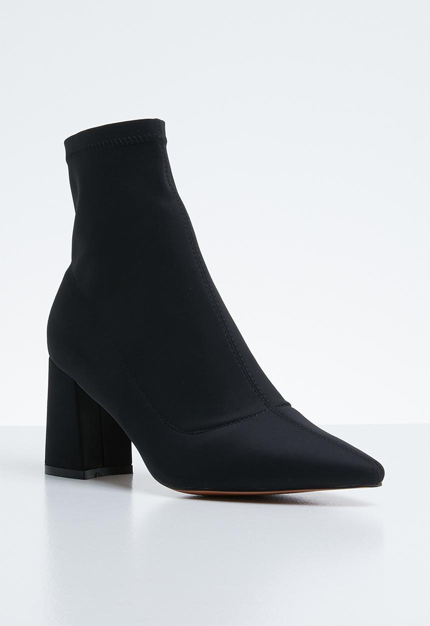 Public Desire - Grizzly mid heel point toe ankle boot - black 