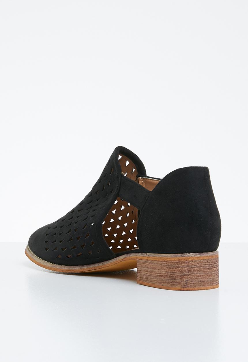 Jada - Laser cut flat ankle boot - black