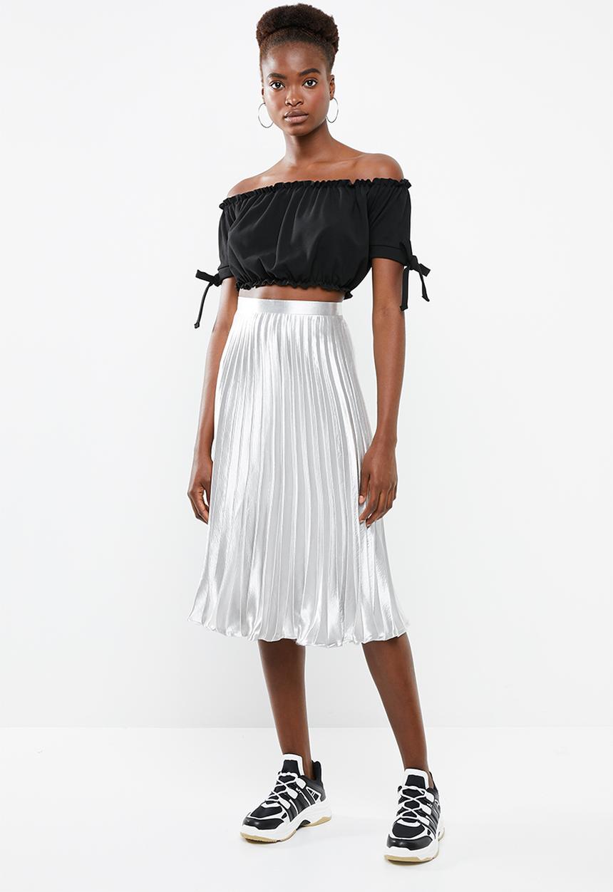 New Look - Go short sleeve frill bardot crop - black