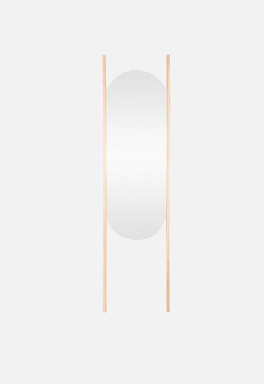 Smart Shelf - Leaning pill mirror - natural oak