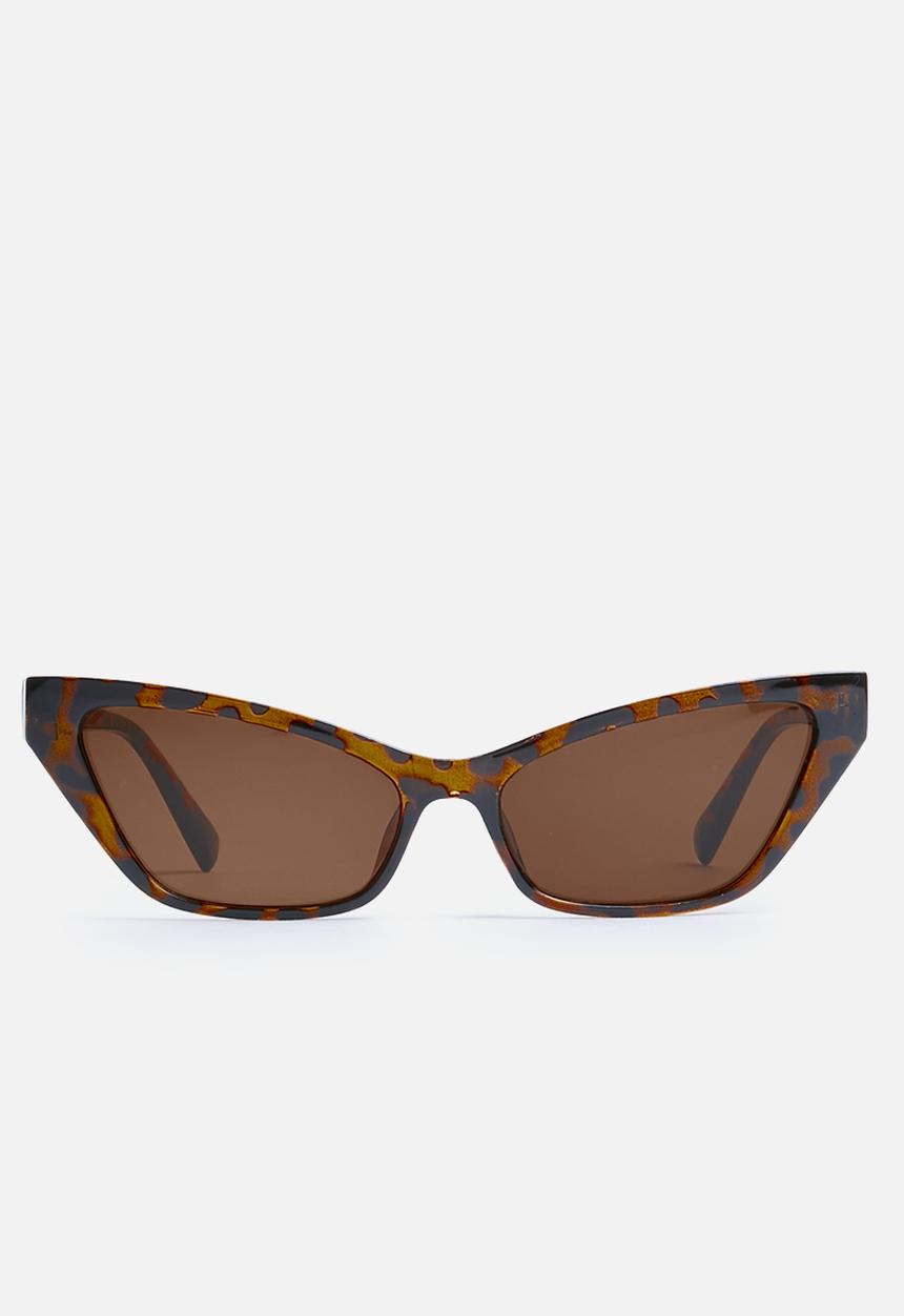 Superbalist - Adriana cat eye sunglasses - brown 