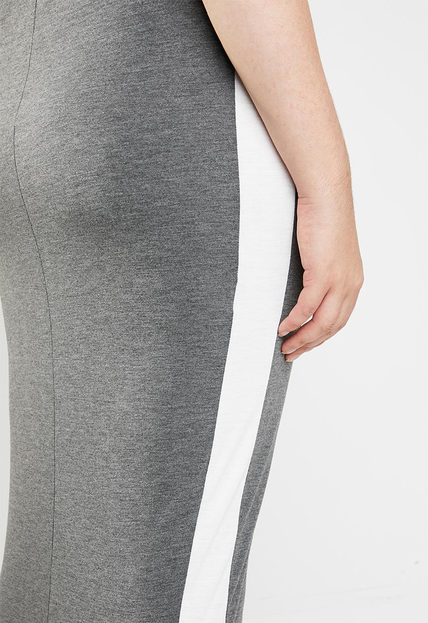 STYLE REPUBLIC PLUS - Racing stripe figure hugging skirt - grey