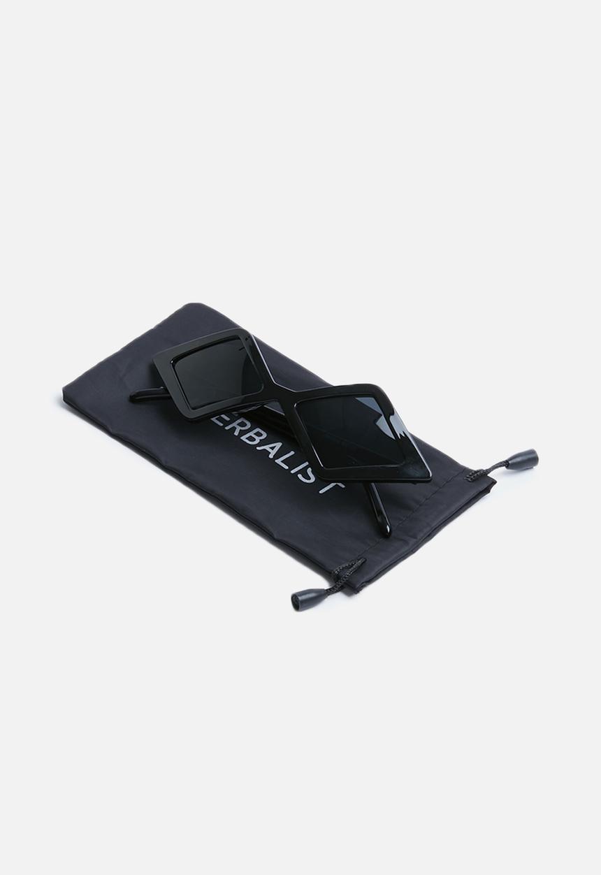 Superbalist - Zendaya diamond sunglasses - black