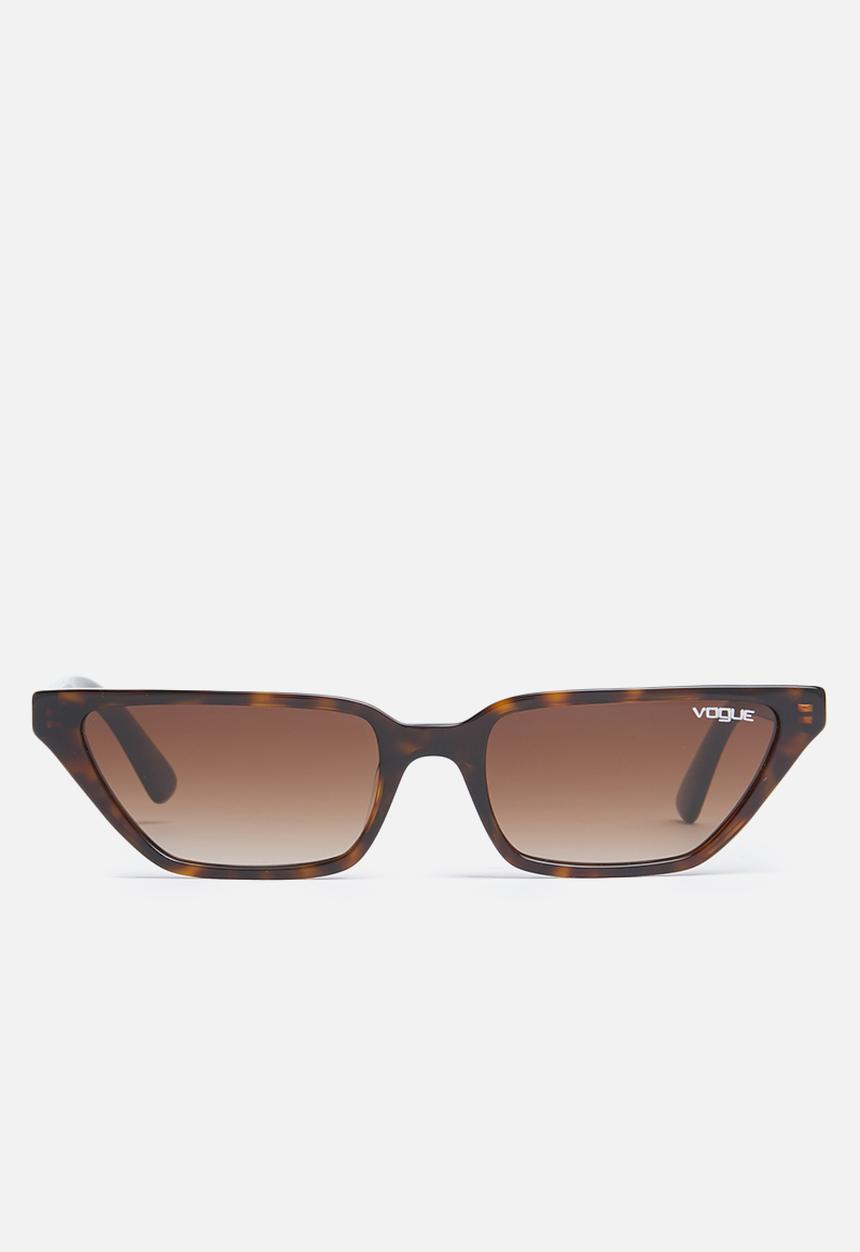Vogue Eyewear - Gigi Hadid slim cat-eye sunglasses 53mm - brown