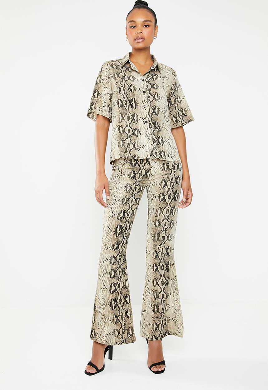 Missguided - Snake print shirt and trouser coord - brown & black