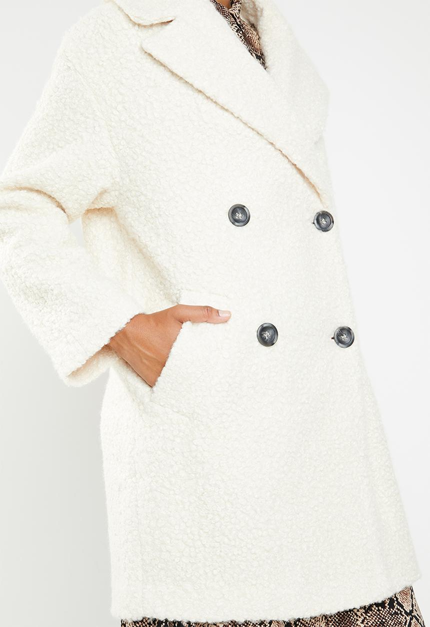 Missguided - Oversized boucle coat - white