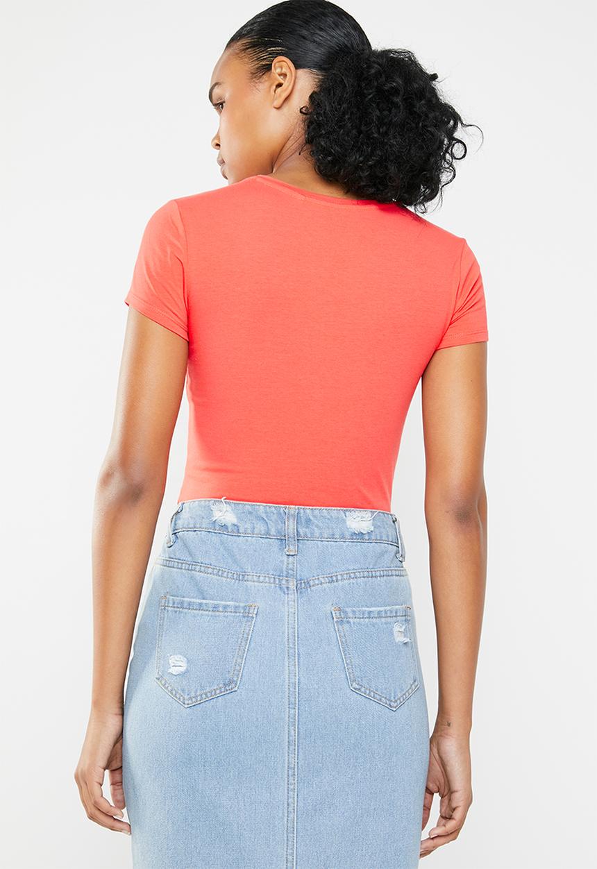GUESS - Short sleeve classics tee - coral