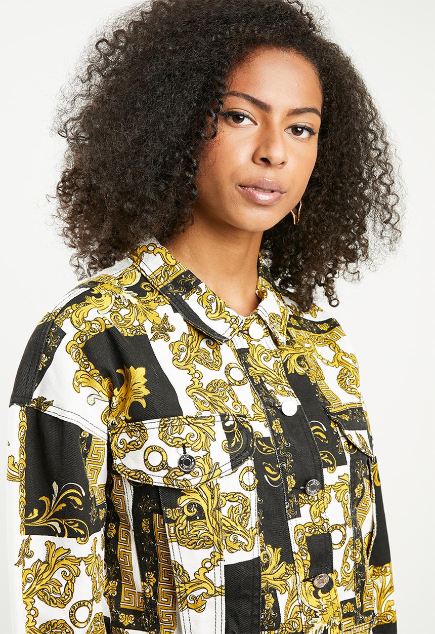 Missguided - Baroque print cropped denim jacket - black & yellow