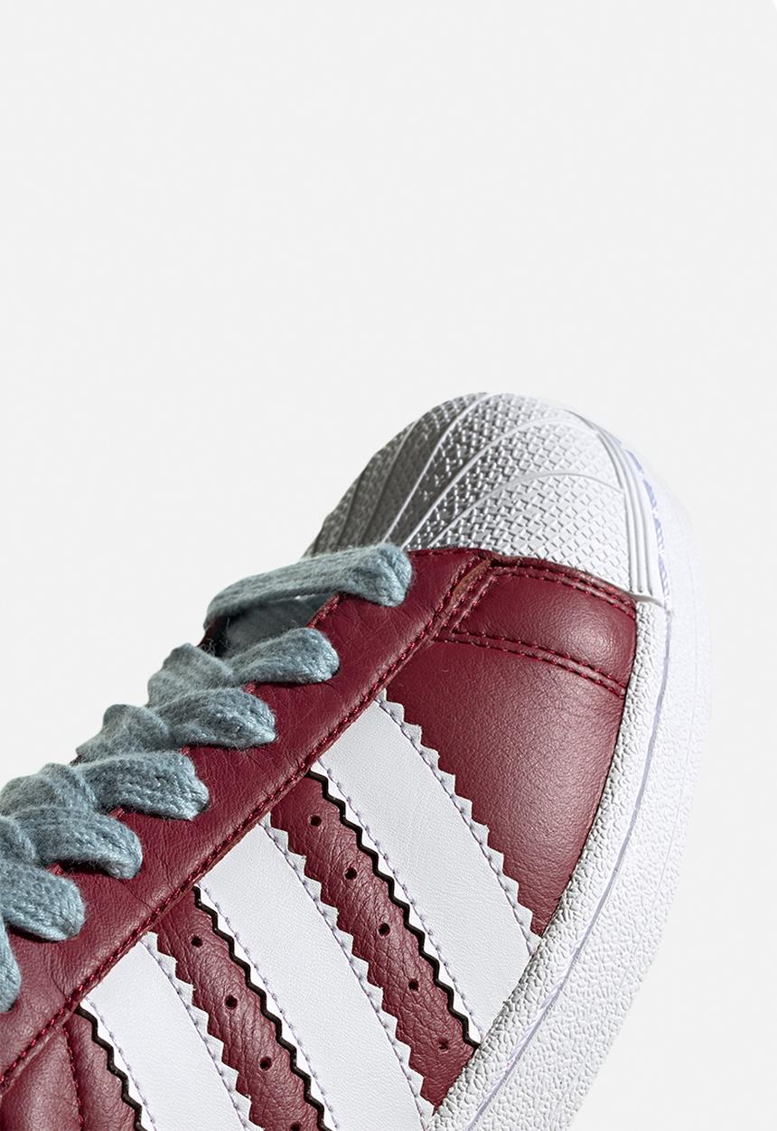 adidas Originals - Superstar - collegiate burgundy/white/ash grey