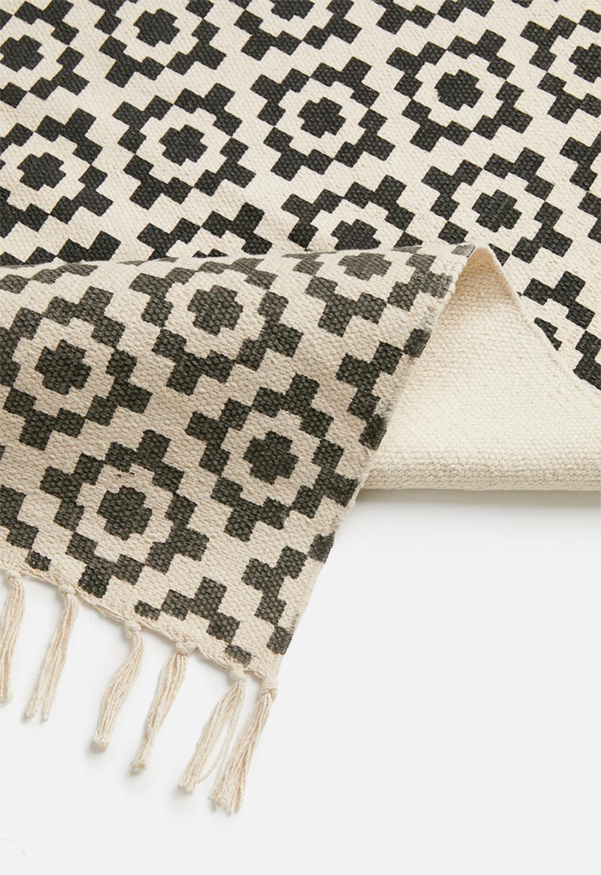 Sixth Floor - Hendesi printed rug - black & grey