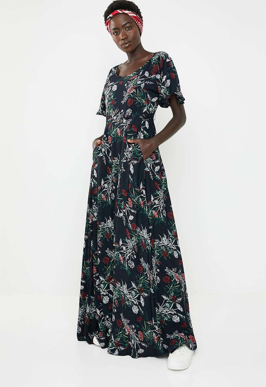 AMANDA LAIRD CHERRY - Thulisile satin-like maxi dress - black