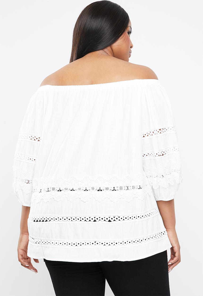 STYLE REPUBLIC PLUS - Ladder lace bardot top - white