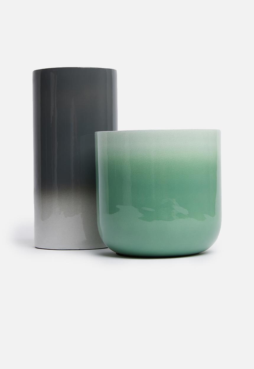 Sixth Floor - Scarlette vase - charcoal ombre