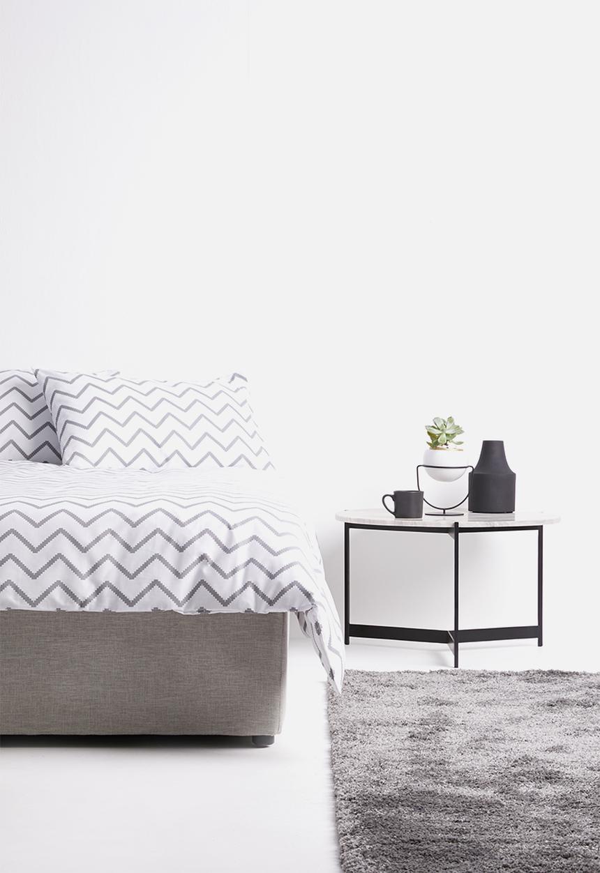 Sixth Floor - Zakari chevron printed duvet set - grey