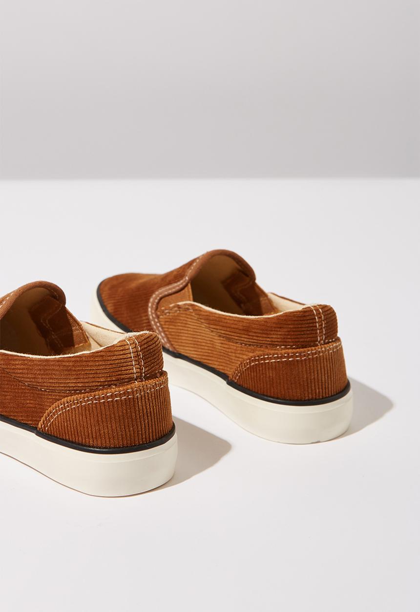 Cotton On - Classic slip on - tan