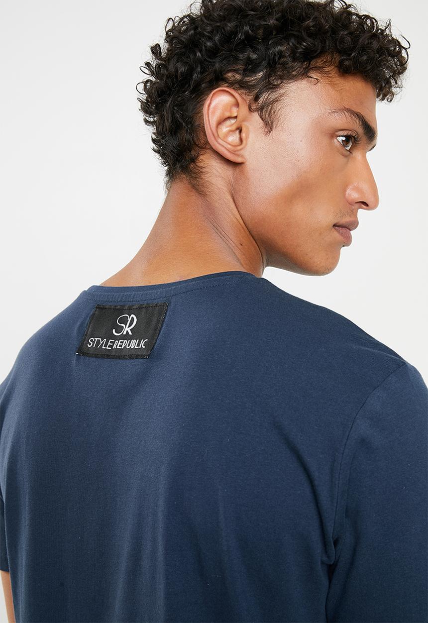 STYLE REPUBLIC - Pia printed tee with chest pocket - navy